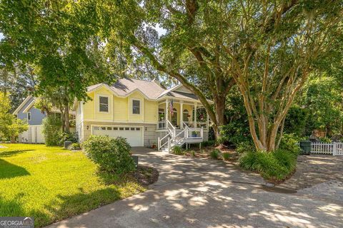 Photo of 118 Grand Oaks Lane, St. Simons, GA 31522 (MLS # 10641222)