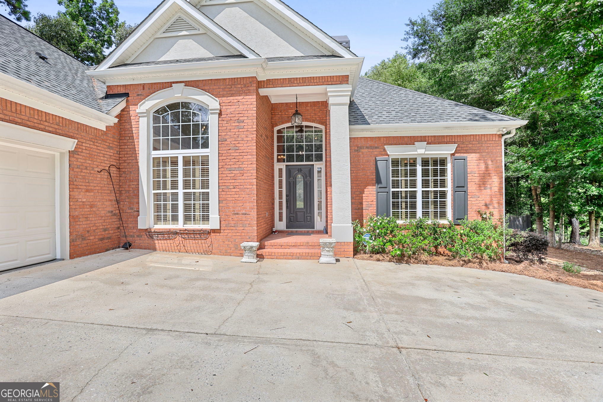 95 Lyndhurst WAY
