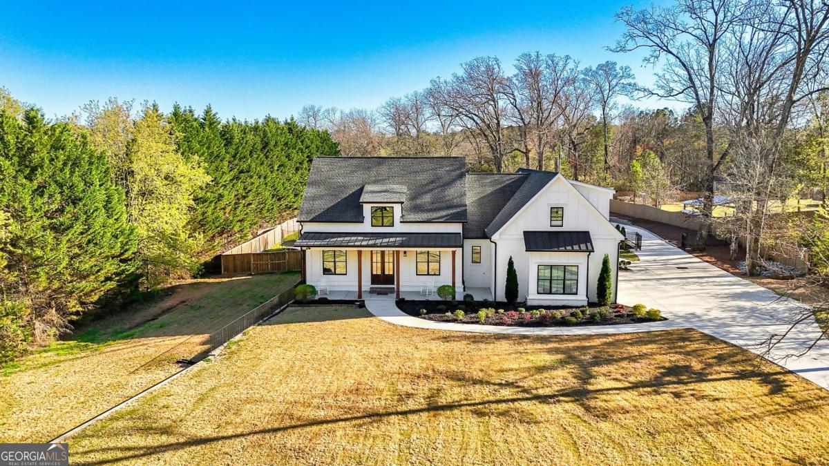 5241 Moon RD