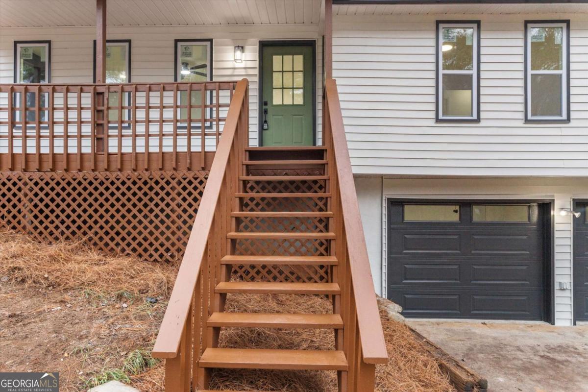 41 Bakers Bridge CIR