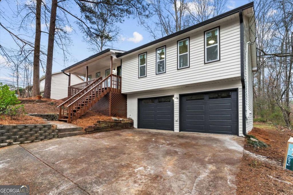 Photo of 41 Bakers Bridge Circle, Douglasville, GA 30134 (MLS # 10661934)