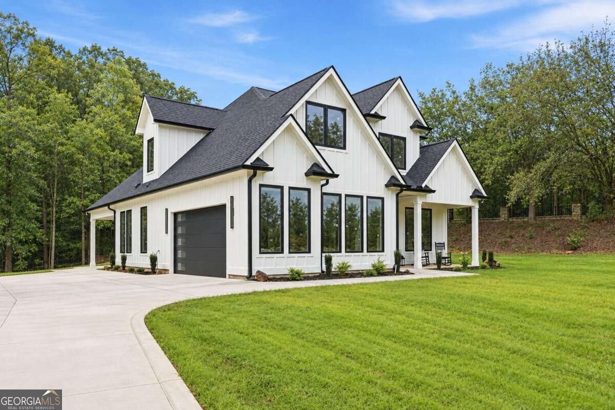2466 Meredith DR