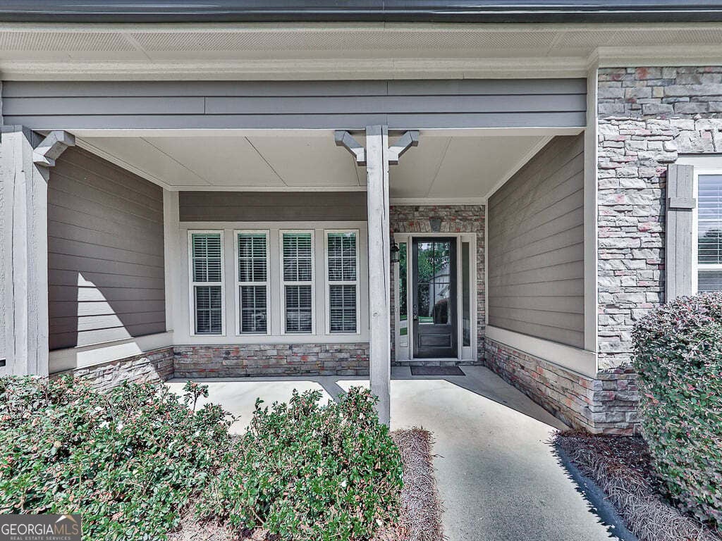 25 Lakewood CT SE