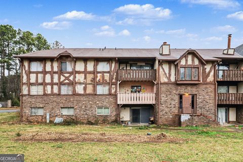 Property photo of 120 camelot dr, atlanta, GA 30349