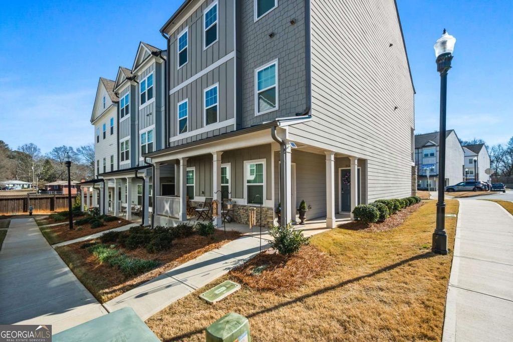 Photo of 2114 Prichard Park Drive, Kennesaw, GA 30144 (MLS # 10761531)