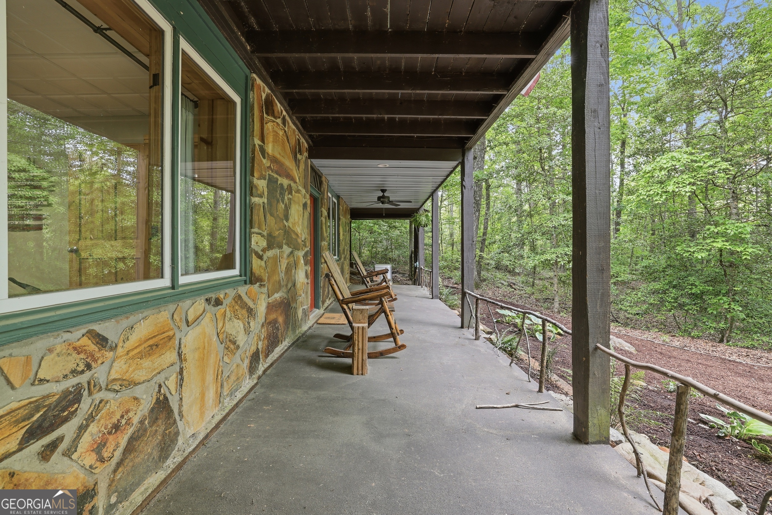 320 Sweetwater DR