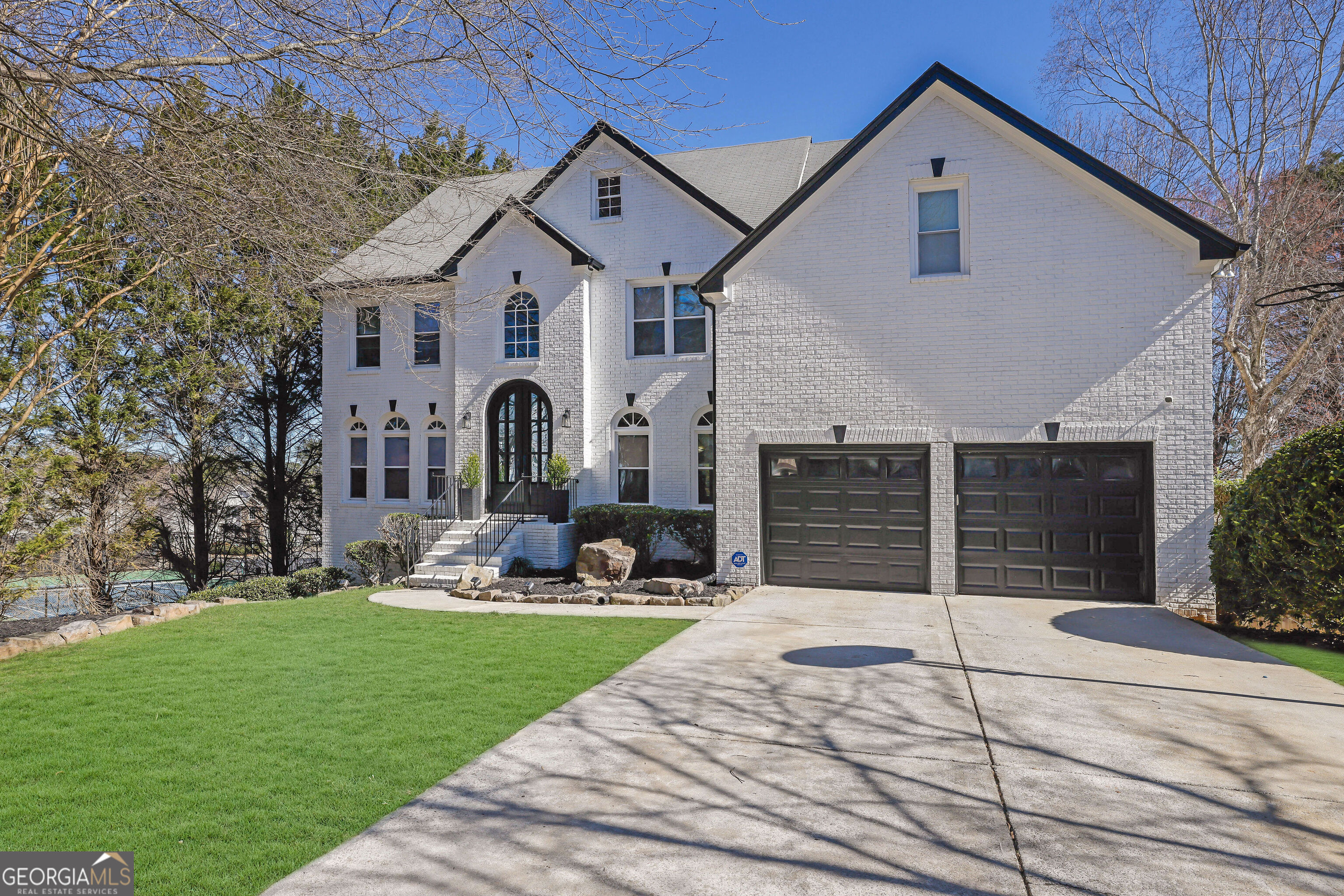 340 Willow Crescent WAY