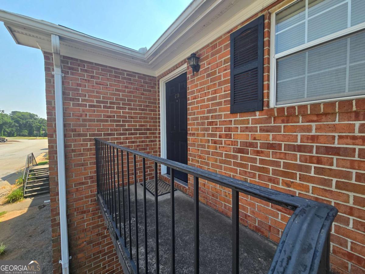 2165 Milledge PL C10