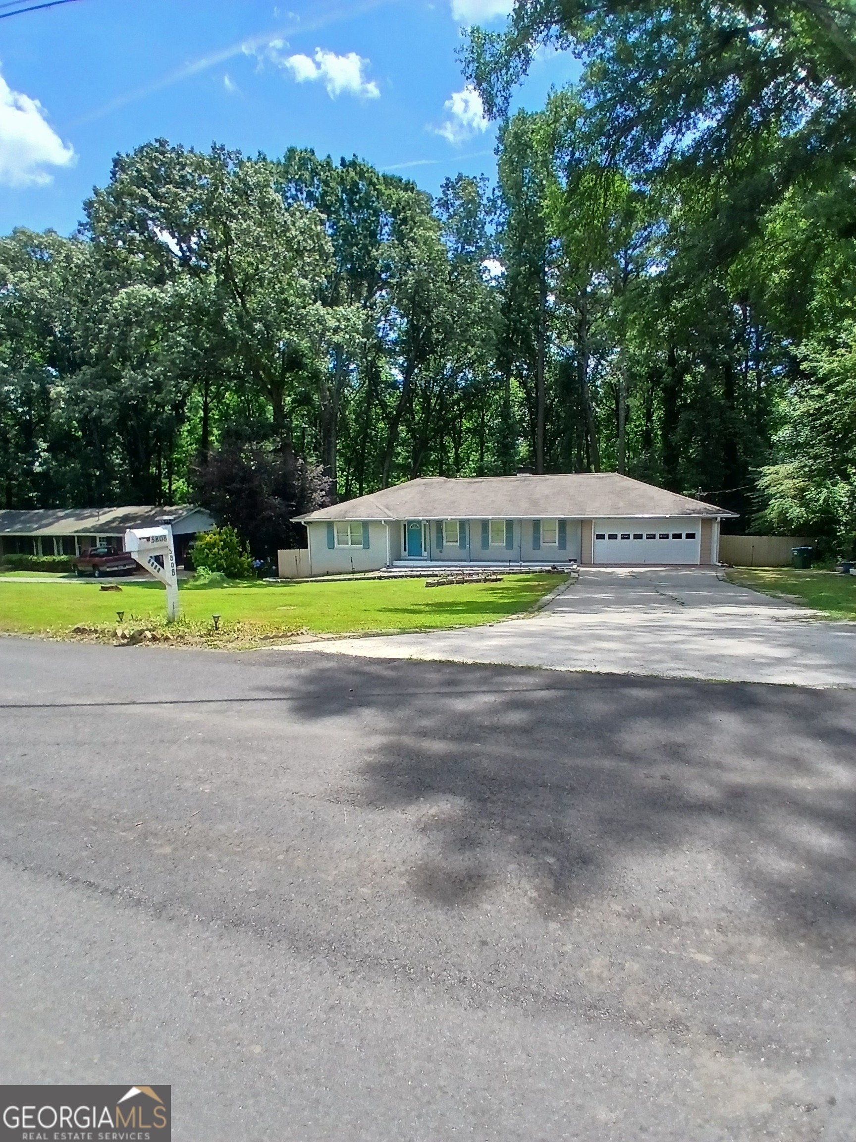 5808 Darry Circle