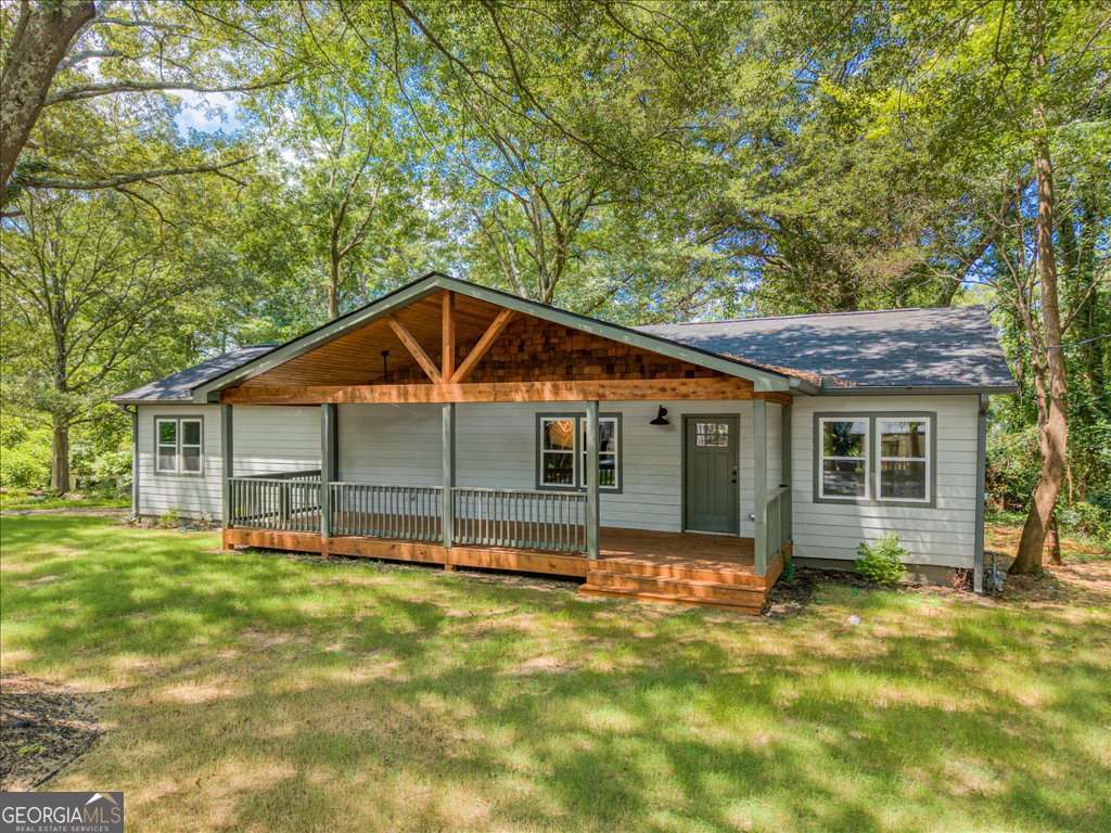 2205 Stockbridge DR