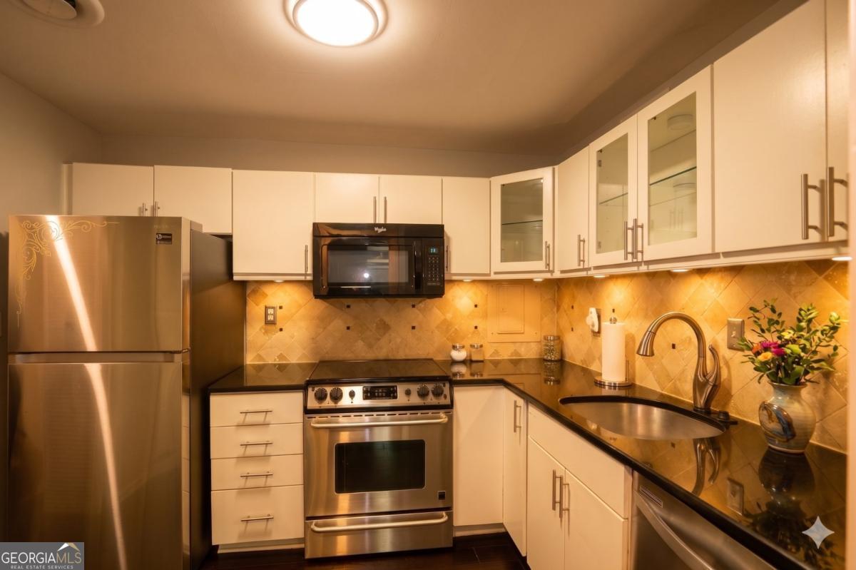 3060 Pharr Court North NW 114