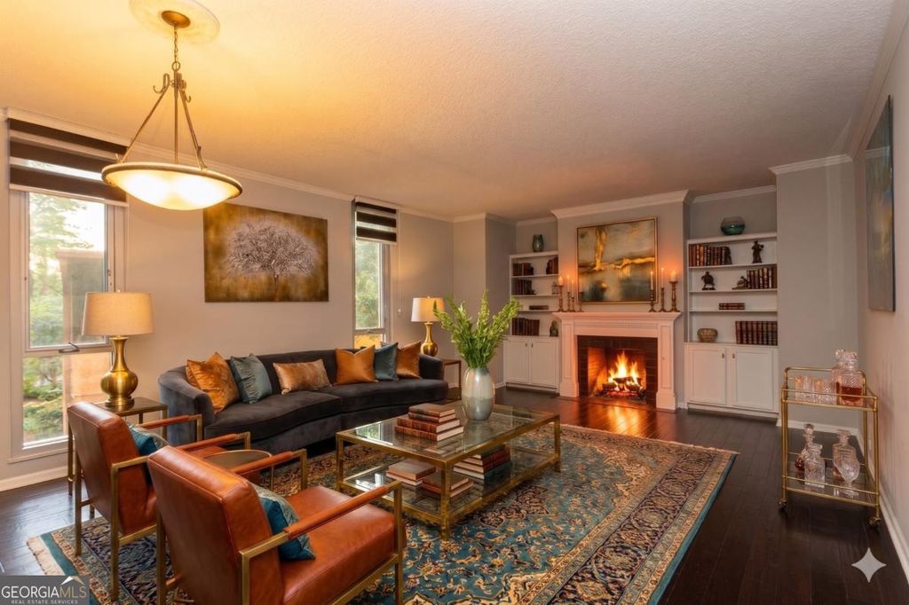 Photo of 3060 Pharr Court North Ct NW #114, Atlanta, GA 30305 (MLS # 10737152)