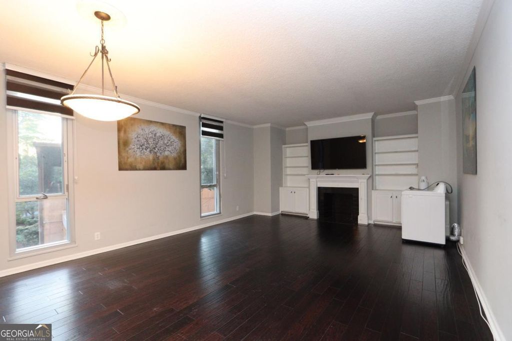 Photo of 3060 Pharr Court North Ct NW #114, Atlanta, GA 30305 (MLS # 10737152)