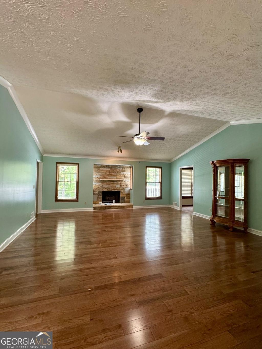 Photo of 910 Thousand Oaks Drive, Lawrenceville, GA 30043 (MLS # 10741280)