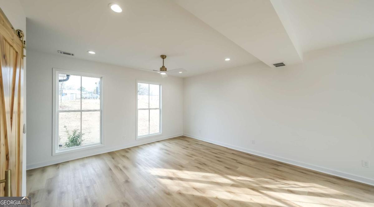 105 Whispering Pines RD SE