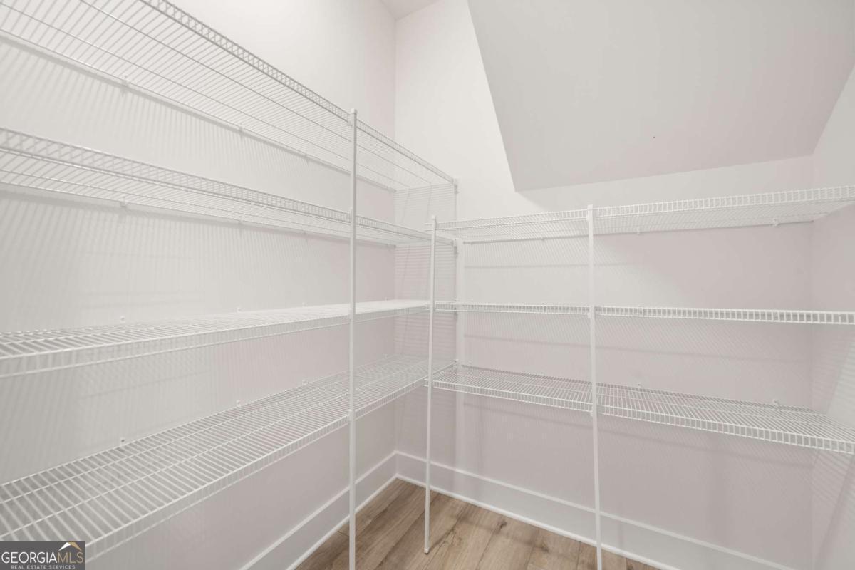 Marble Tree - Residential