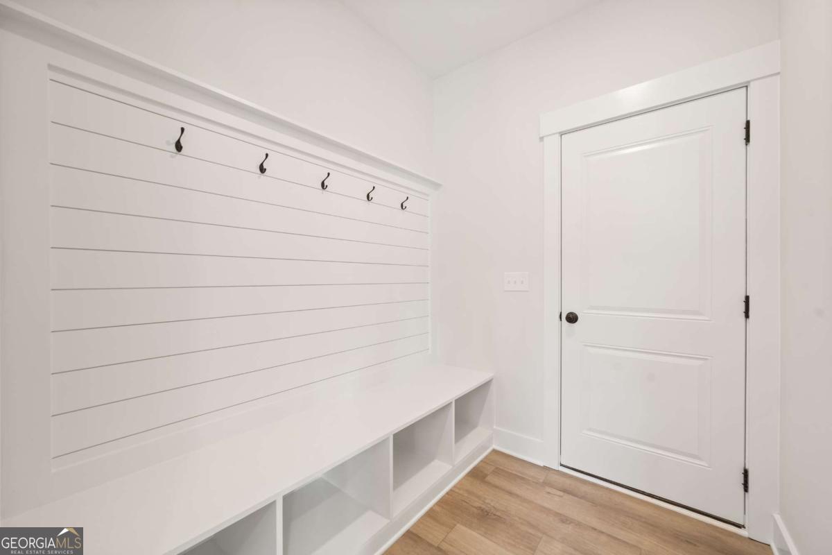 Marble Tree - Residential