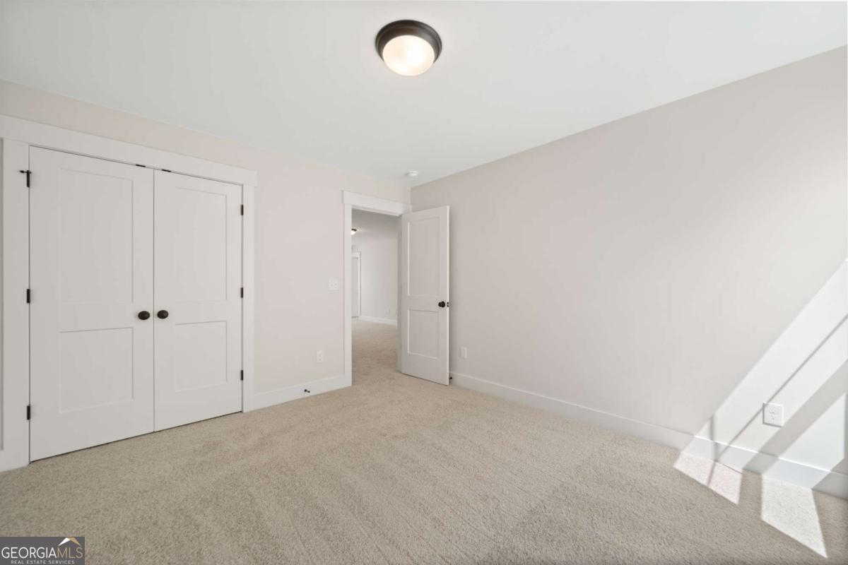 Marble Tree - Residential