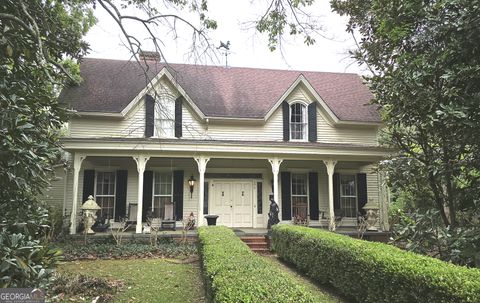 496 Benson ST Hartwell GA 30643