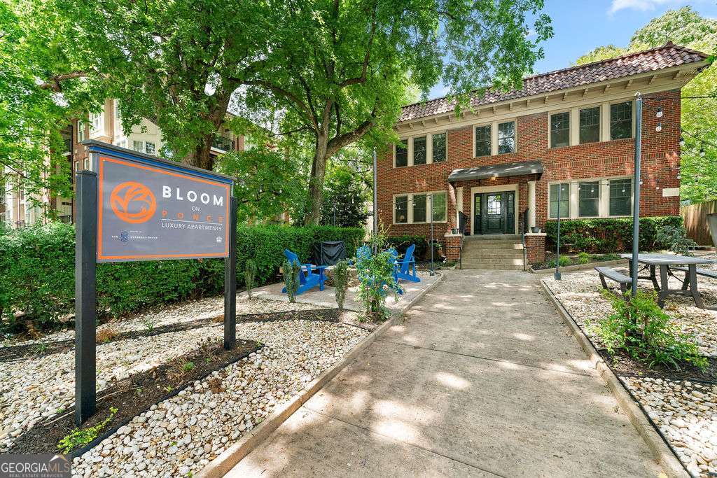 Welcome to Bloom on Ponce!! Location, Location, Location. They just don't make them like this anymore! This studio unit features hardwood flrs, 10'ceilings, an open air porch and full renovated kitchen and bathroom. Unit is fully electric. Ample natural light. The detail & charm of 1920's construction is still apparent to this day. Just steps from the beltline, Ponce City Market, Freedom Parkway, Midtown, Piedmont Park & Whole Foods. Street & off street parking. Gated access & entry. The gem is a must see!