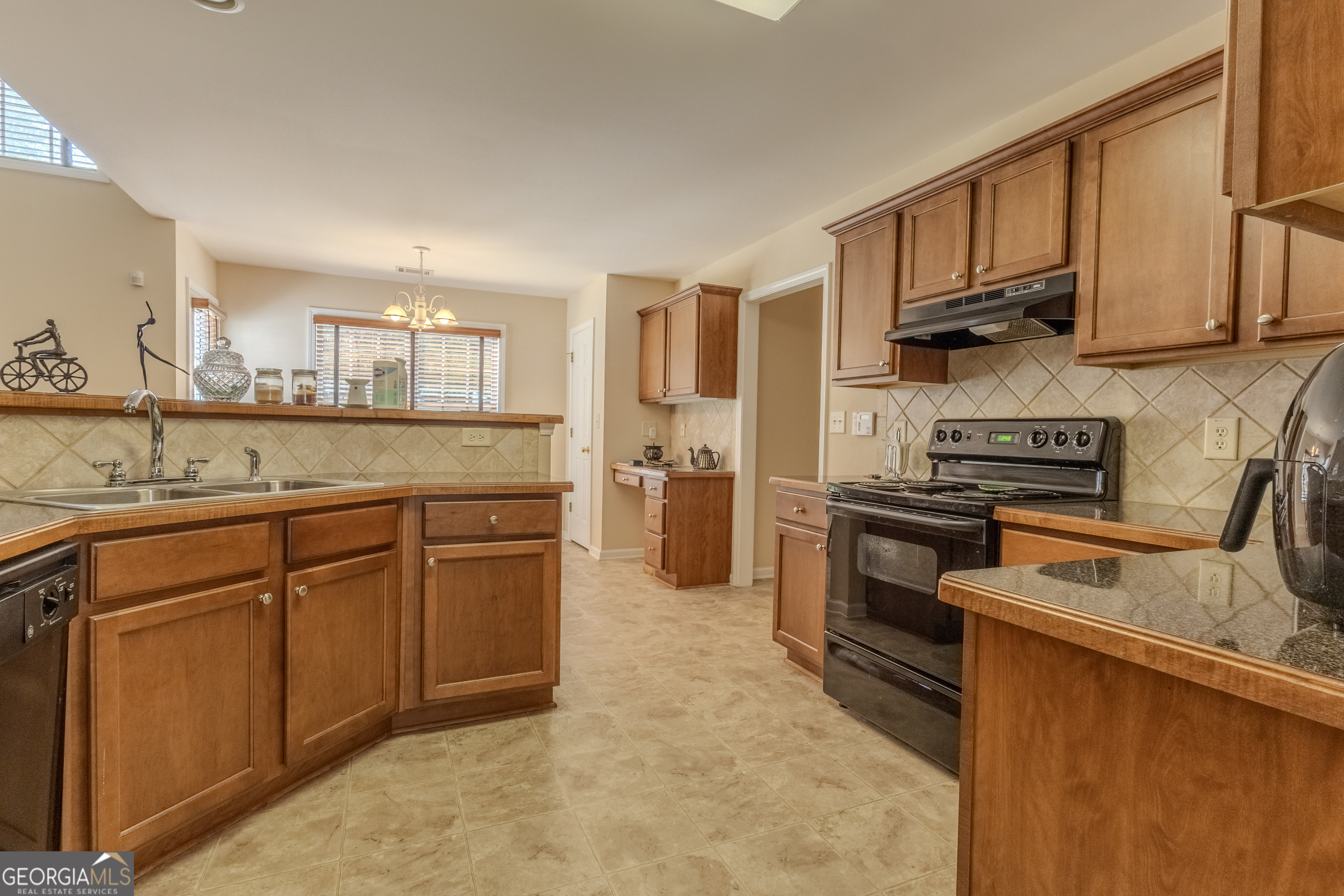 6125 Mulberry Park DR