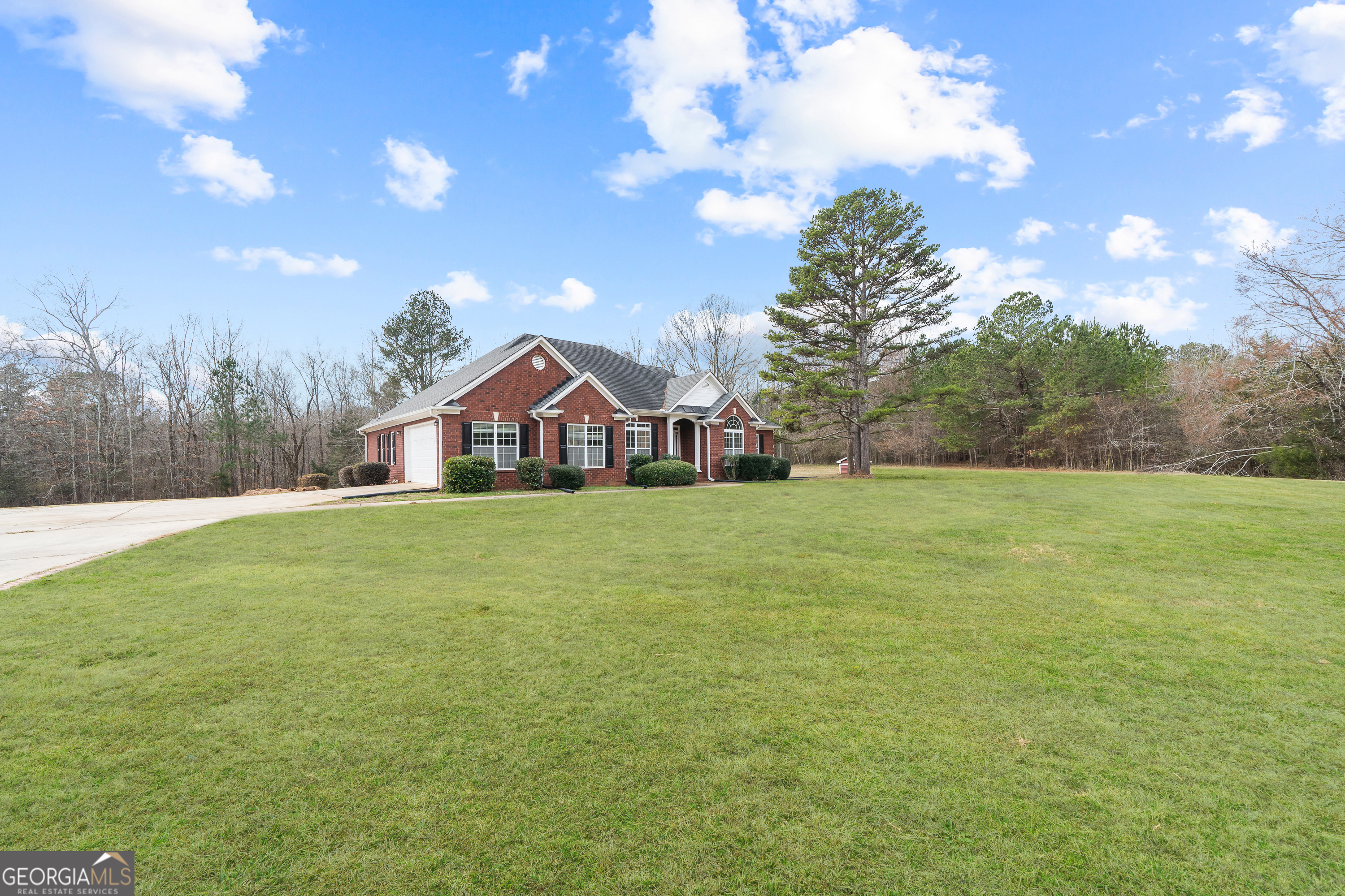 1041 Holstein RD