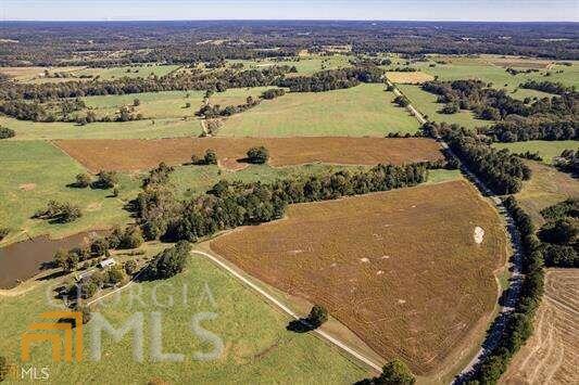 Must see this beautiful acreage to build your future home in Morgan County. Lot 3 is a 5.6 acre tract of beautiful farm land available to purchase or will build to suit. Located in an area of other large farms and homes on acreage.