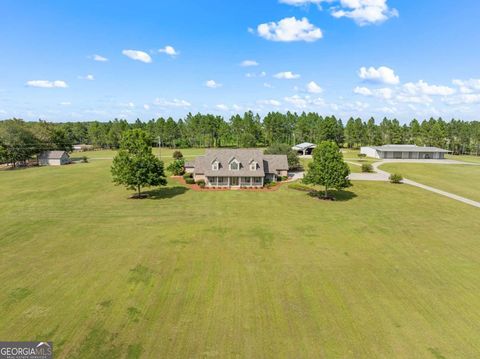 375 Dasher ST Lyons GA 30436
