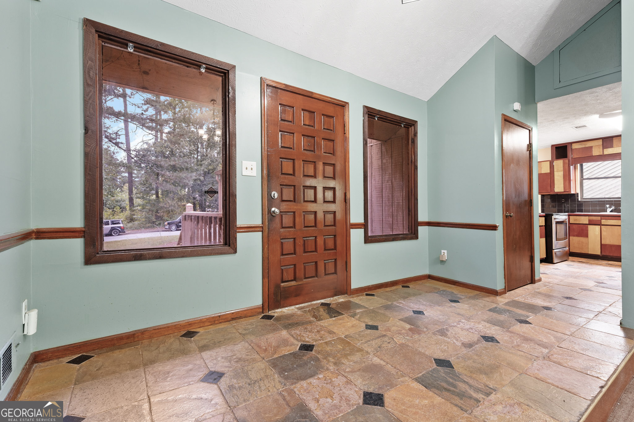 3244 Harbor Woods RD