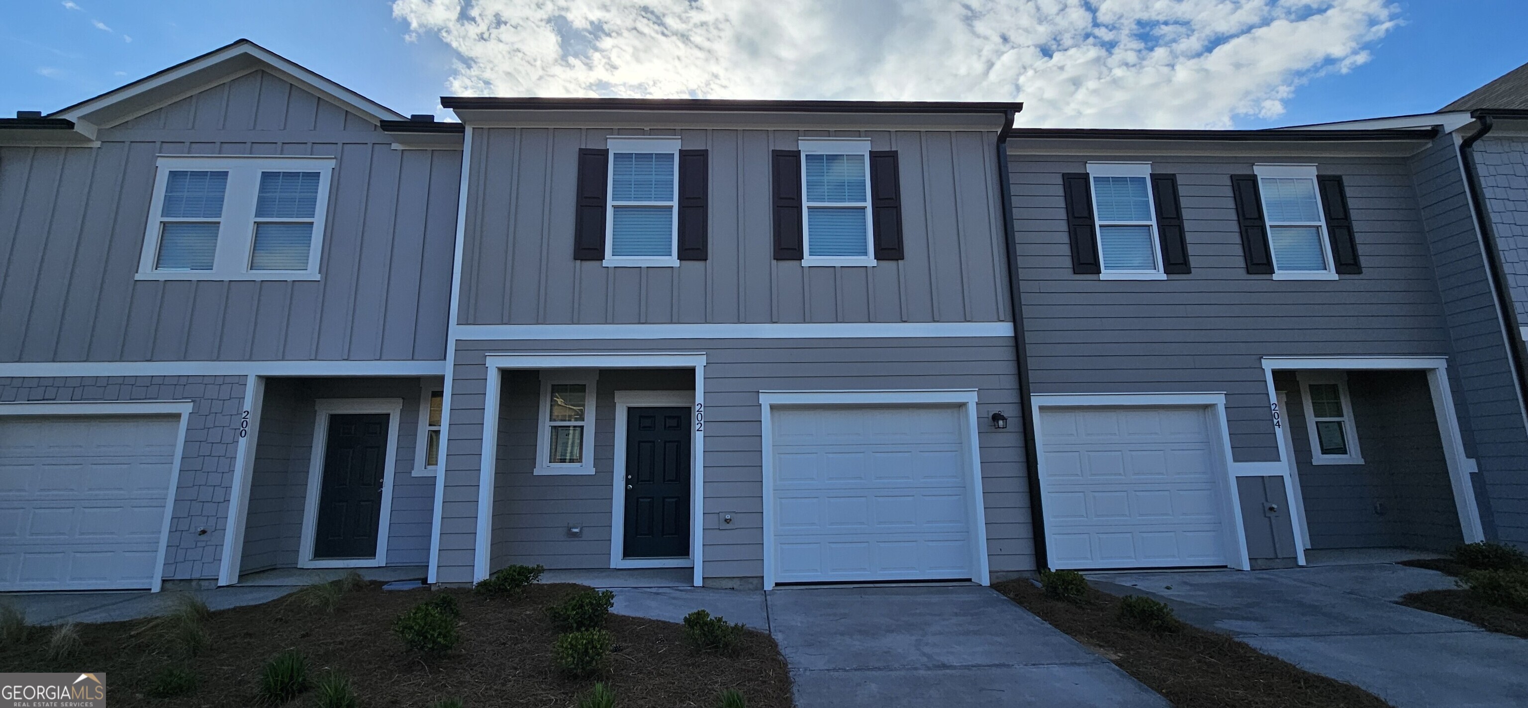 Now Available in Villa Rica, GA! Discover this newly constructed 3-bedroom, 2.5-bathroom home nestled in a vibrant community with scenic walking trails and a sparkling community poolCoperfect for relaxing weekends or active mornings. Step inside to a beautifully designed kitchen featuring brand-new appliances and open concept living. The primary bedroom boasts a walk-in closet, and includes a convenient tub/shower combo. The upstairs laundry closet adds everyday ease. This charming home blends comfort and lifestyle in one of Villa Rica's most desirable neighborhoods. DonCOt miss your chance to call this newly constructed, never lived in home, Your Home. Co Qualifications are: income needs to be 3x the rent, good rental history, no evictions for the last three years, and credit and background will be checked through a third party online.
