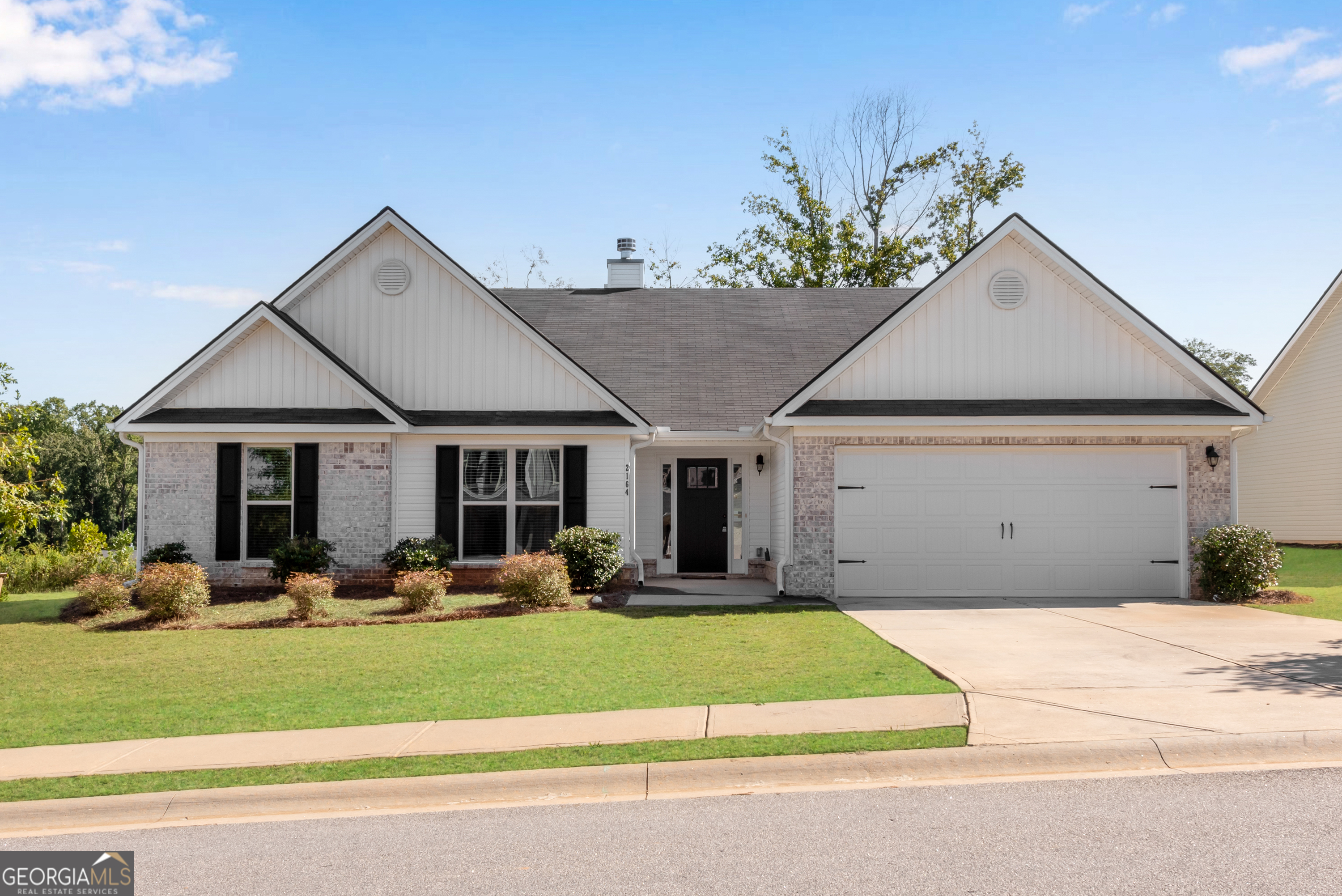 Jefferson City Schools! Wood-tone vinyl in ALL living areas & halls! HUGE vaulted great room opens to white island kitchen w/granite counters and walk-in pantry. Formal DR or Sun Room with tray ceiling. Fridge included in lease. Large, level, sodded backyard. Lease includes use of community swimming pool! Small pets are negotiable. Monthly PET RENT DETERMINED BY THIRD PARTY SCREENING COMPANY.