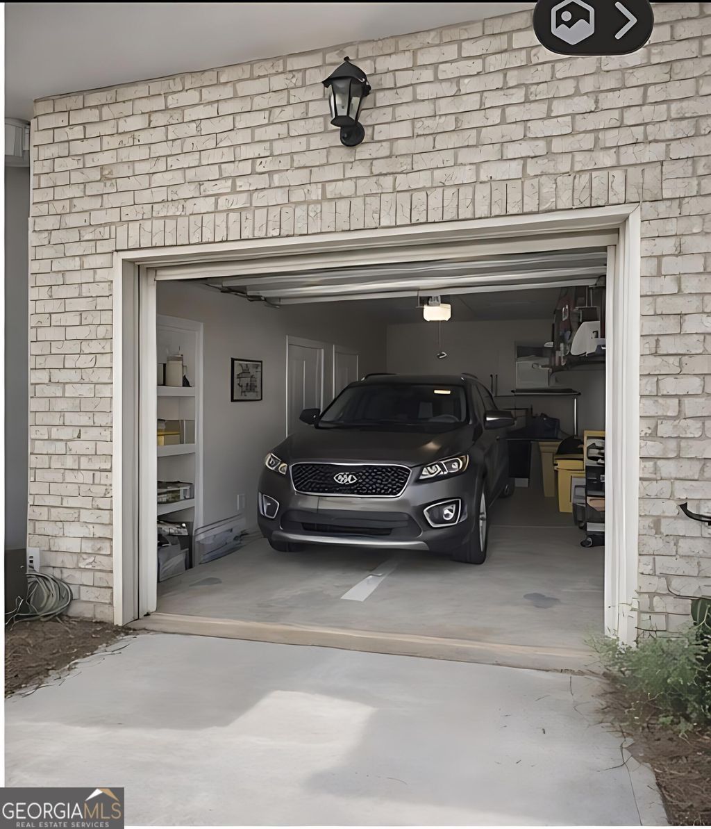 Photo of 68 Chastain Circle, Newnan, GA 30263 (MLS # 10726628)