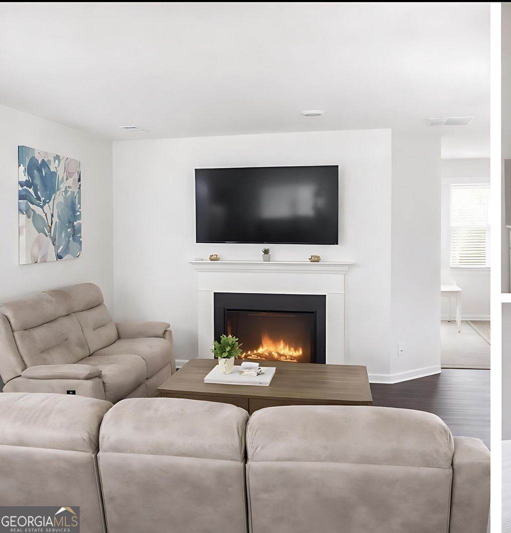 Photo of 68 Chastain Circle, Newnan, GA 30263 (MLS # 10726628)