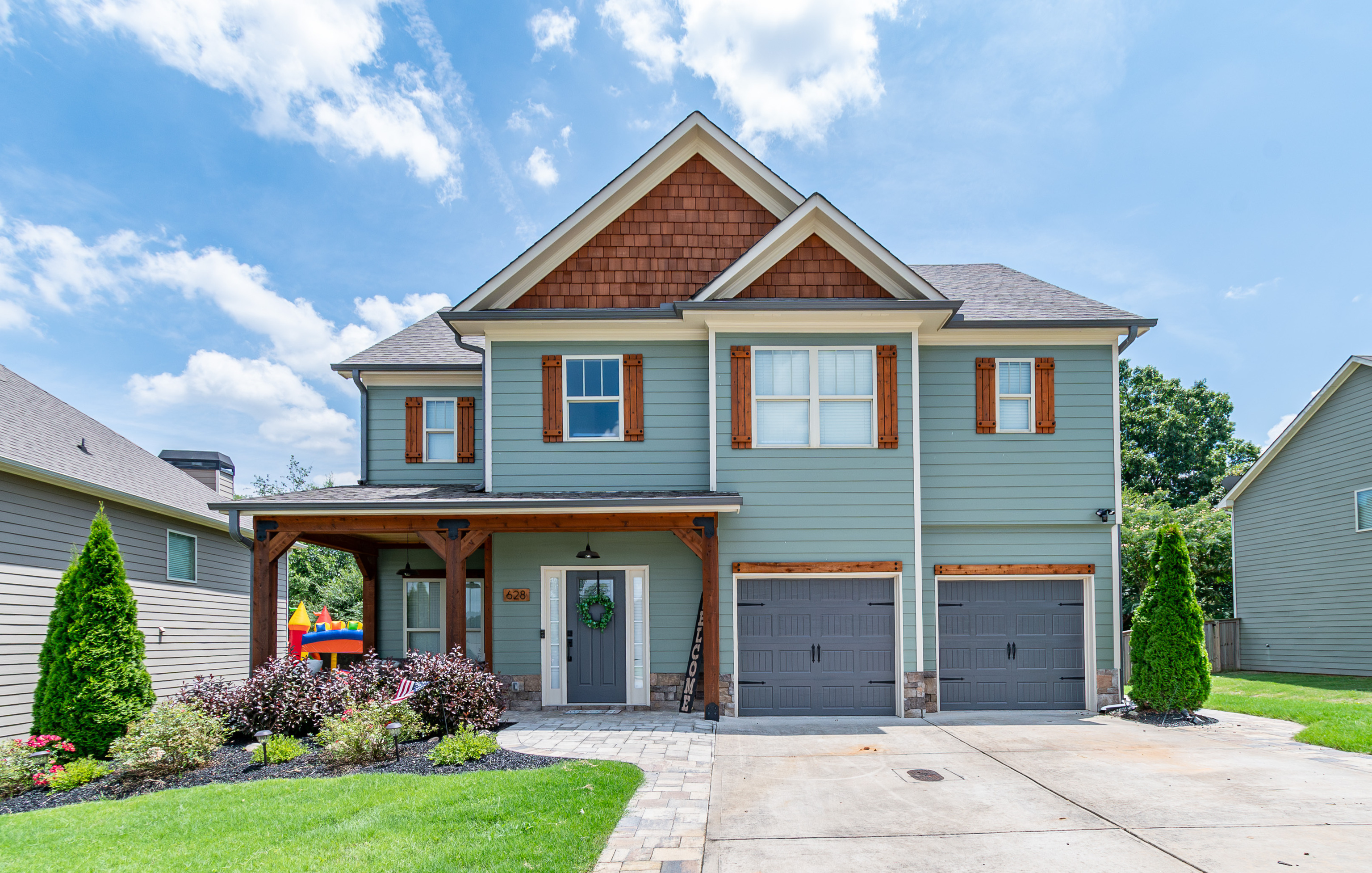 Welcome to this exceptional listing in the beautiful town of Pendergrass, GA! Discover the perfect blend of comfort, style, and convenience at 628 Holliman Cir. This home features 4 bedrooms and 2.5 bathrooms, providing ample space for your family's needs. Each room is thoughtfully designed to offer a cozy retreat and ensure privacy for everyone. Step inside and be captivated by the inviting ambiance and stunning interior finishes. The spacious living areas are perfect for relaxing with loved ones or entertaining guests, creating cherished memories for years to come. The well-appointed kitchen is a chef's delight, equipped with modern appliances and plenty of counter space to inspire culinary creativity. The adjacent dining area offers a perfect setting for enjoying meals and engaging in lively conversations. Outside, you'll find a beautifully landscaped yard that invites you to embrace the joys of outdoor living. Whether it's gardening, hosting gatherings, or simply enjoying a peaceful moment, the possibilities are endless in this backyard oasis. Nestled in the desirable town of Pendergrass, you'll enjoy the tranquility of a close-knit community while having convenient access to nearby amenities, schools, and major roadways. Embrace the charm of small-town living while being within reach of modern conveniences. Don't miss out on the opportunity to call 628 Holliman Cir your new home! Contact us today to schedule a private showing and experience the comfort, style, and convenience this property has to offer.