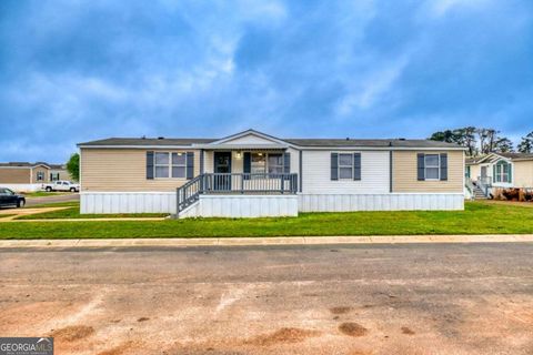 1060 Fairmont DR Hampton GA 30228