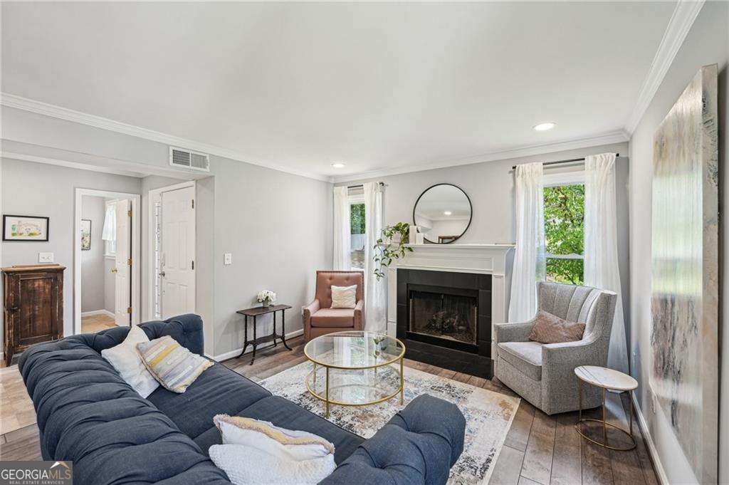 267 Somerlane PL