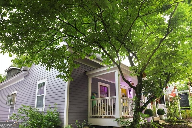 611 Pickett ST SE