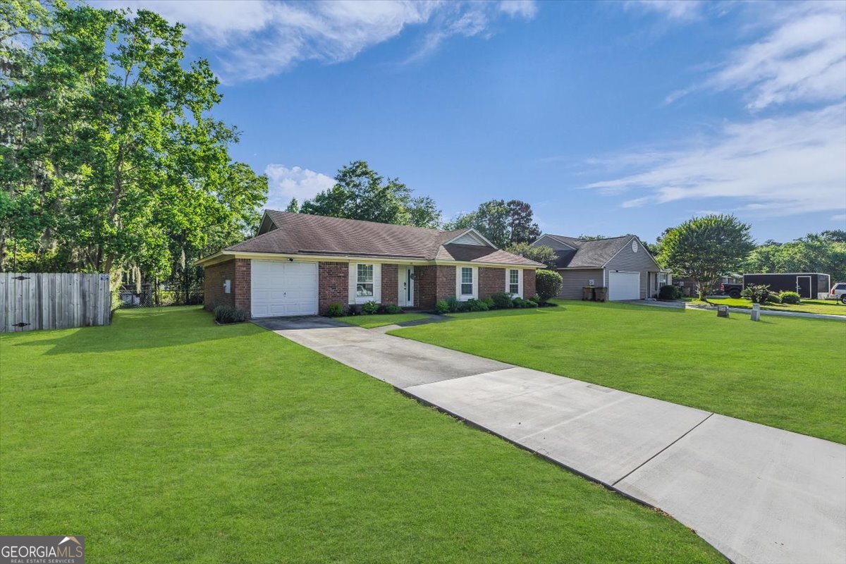 40 Whippoorwill LN E