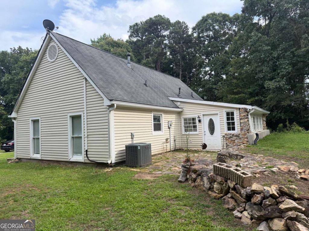 Photo of 1526 Lost Mountain Road, Powder Springs, GA 30127 (MLS # 10792579)