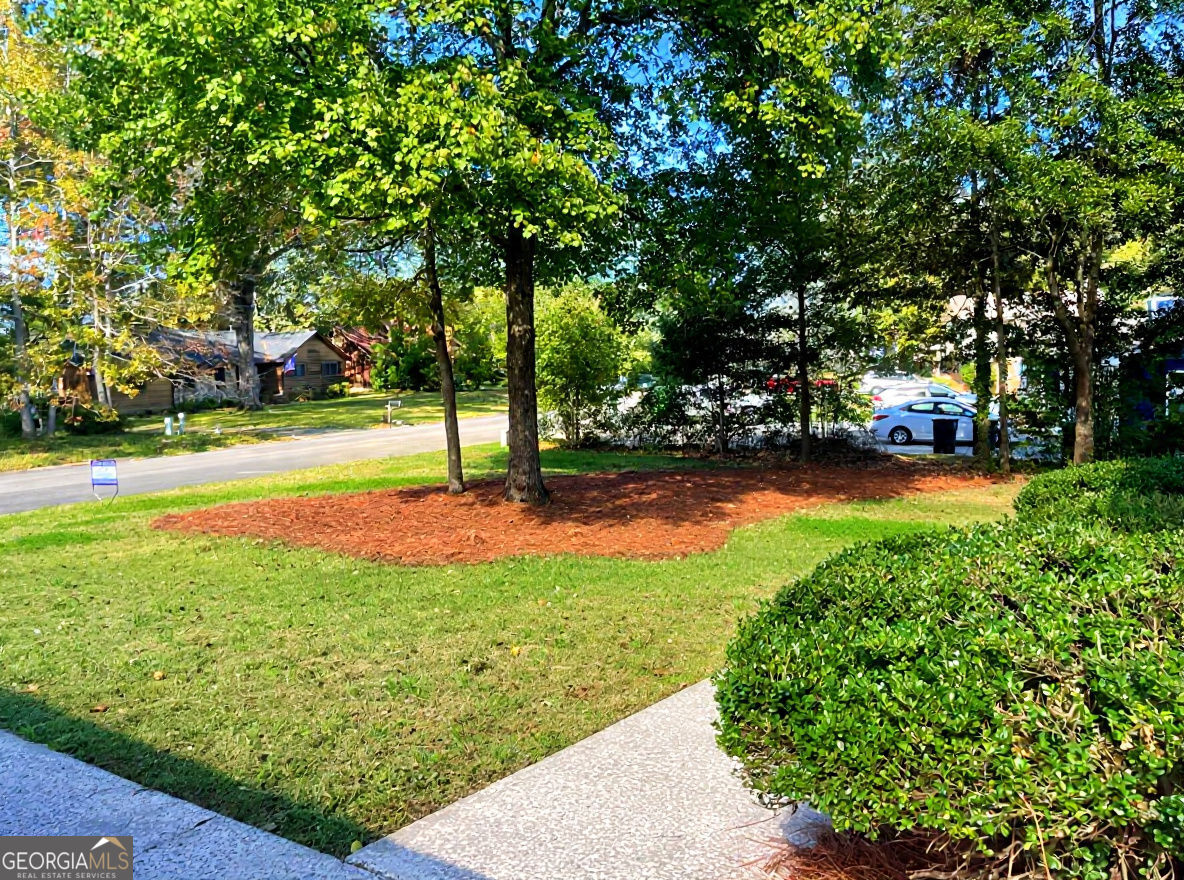 31 Williamsburg DR NW