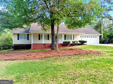 Photo of 31 Williamsburg Drive NW, Rome, GA 30165 (MLS # 10763565)