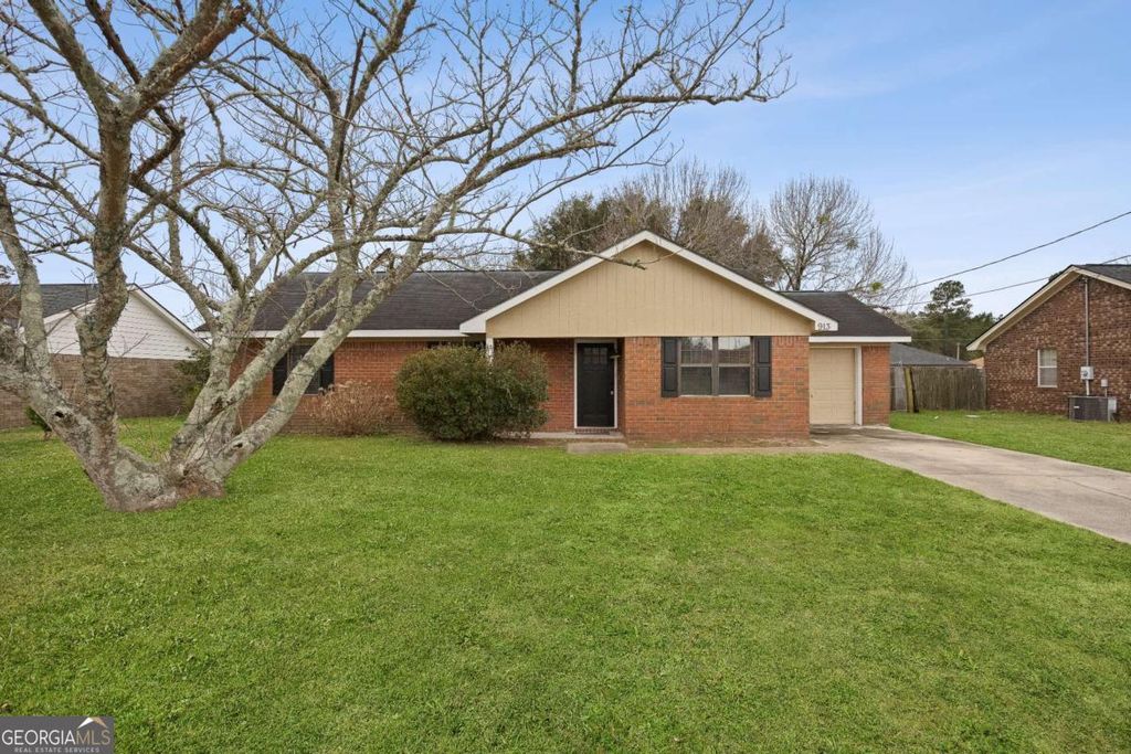 Photo of 913 Churchfield Drive, Hinesville, GA 31313 (MLS # 10699676)