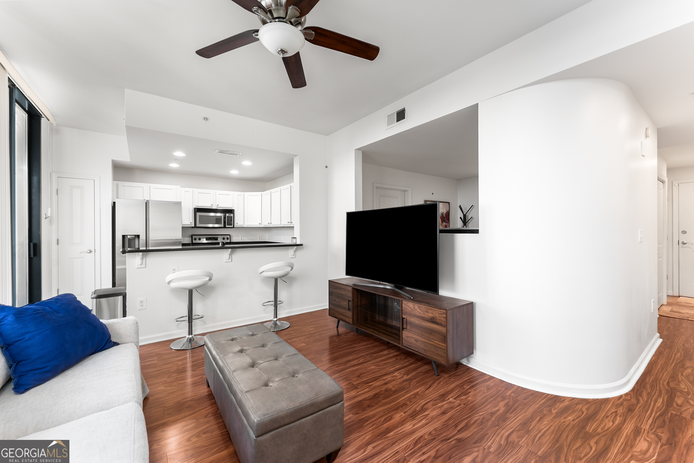 3040 Peachtree RD NW 1205