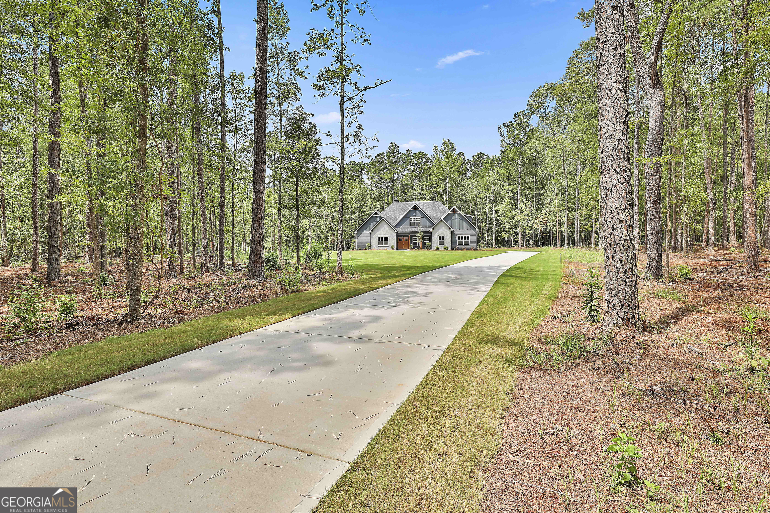 135 Old Mill WAY 4