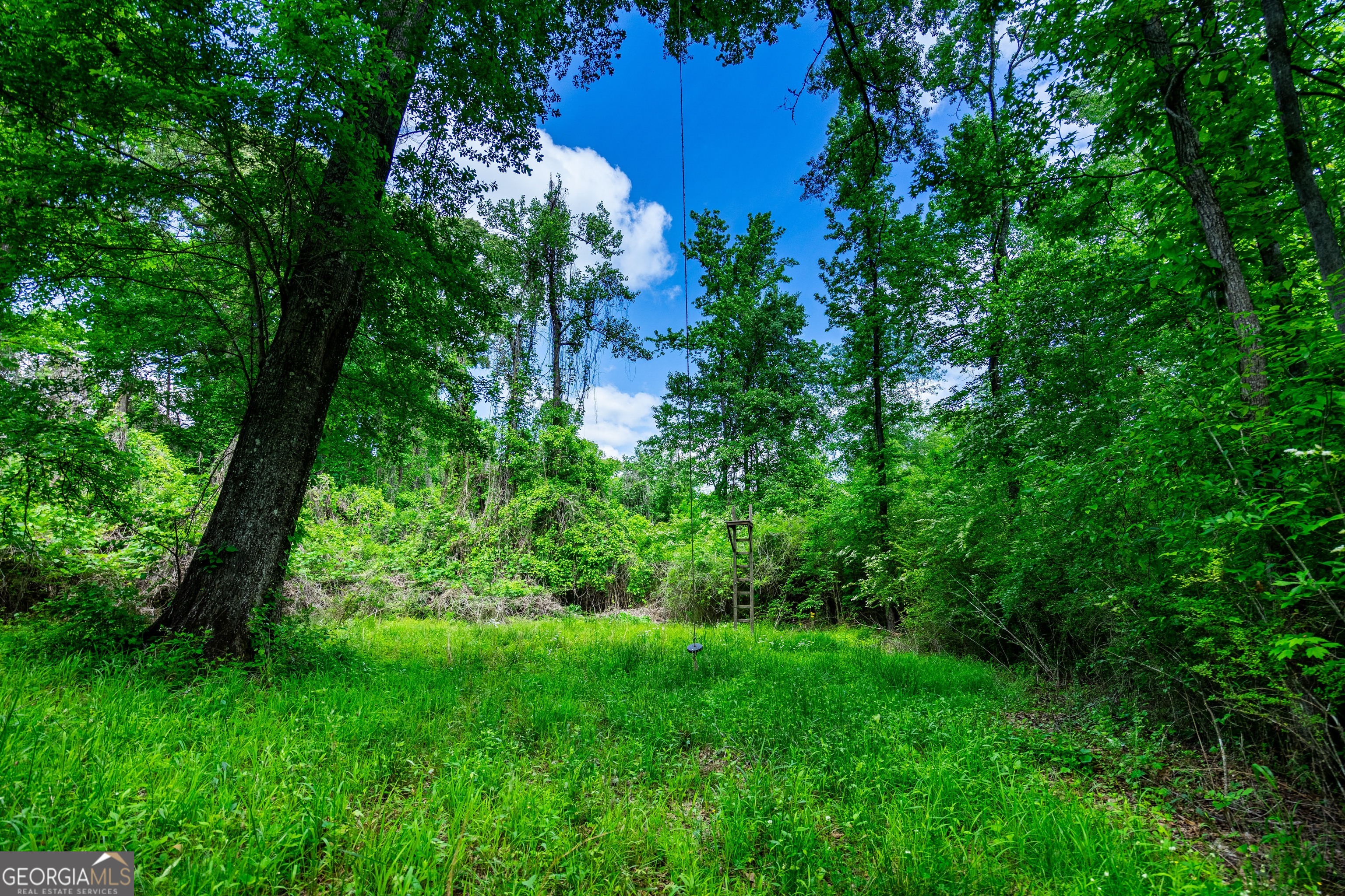 135 AC Hanson DR