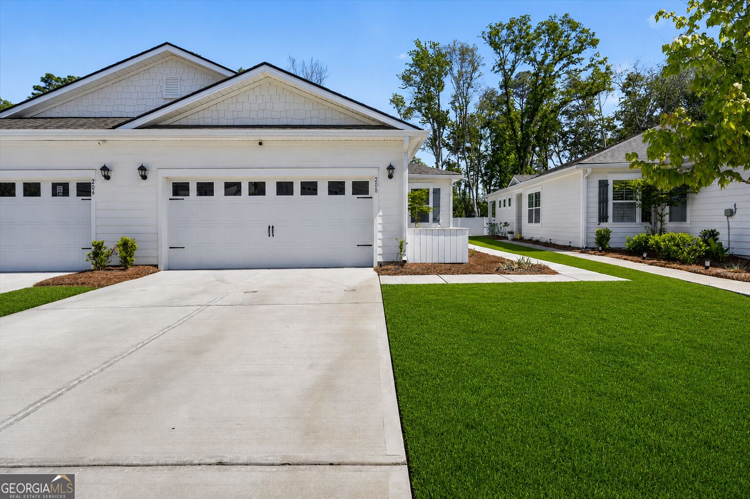208 Holloway HL