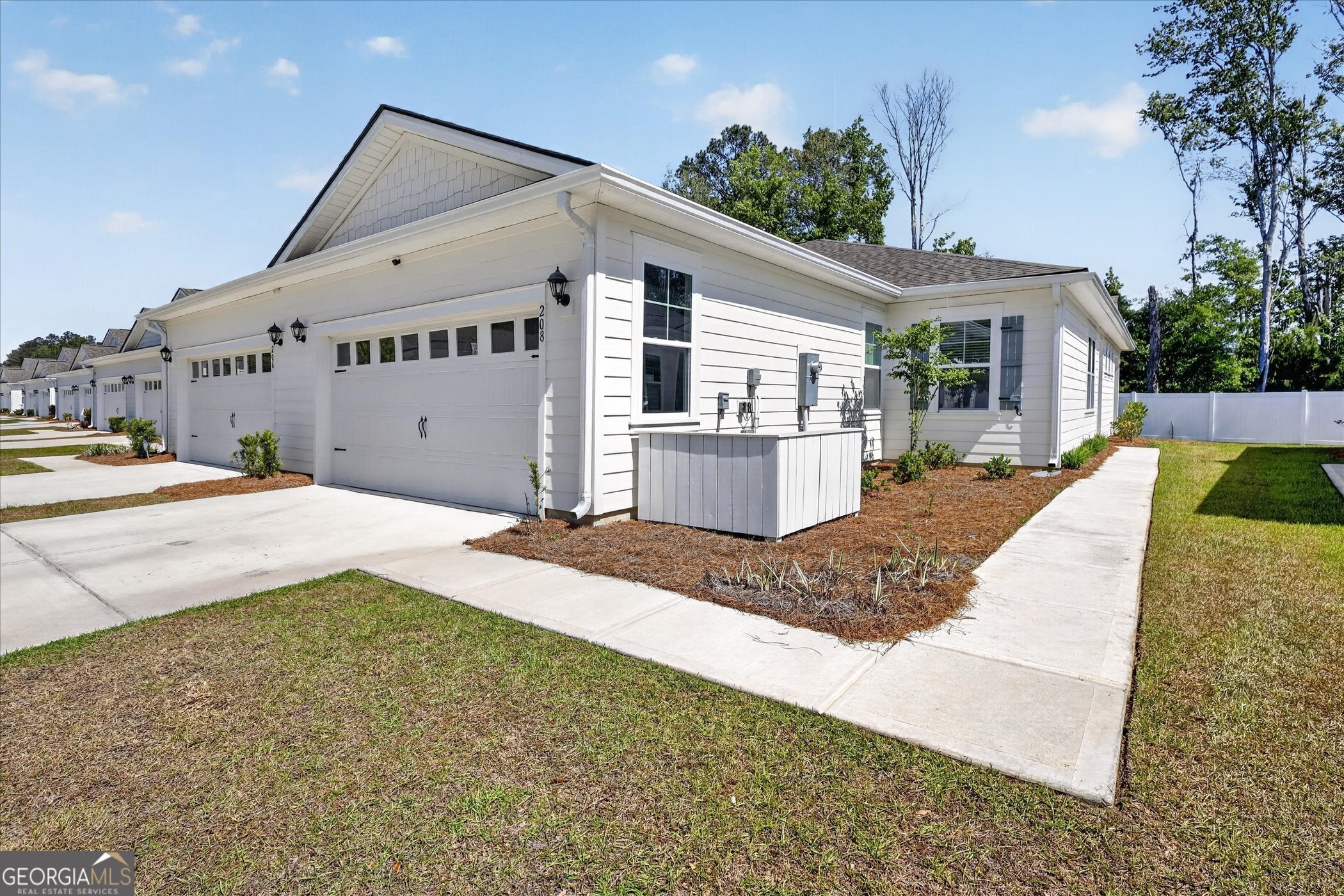 208 Holloway HL