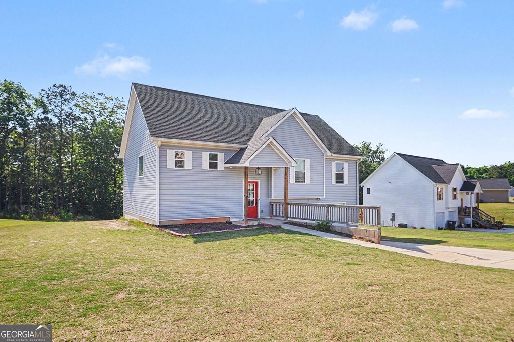 Photo of 129 Grizzly Trail, Carrollton, GA 30117 (MLS # 10770407)