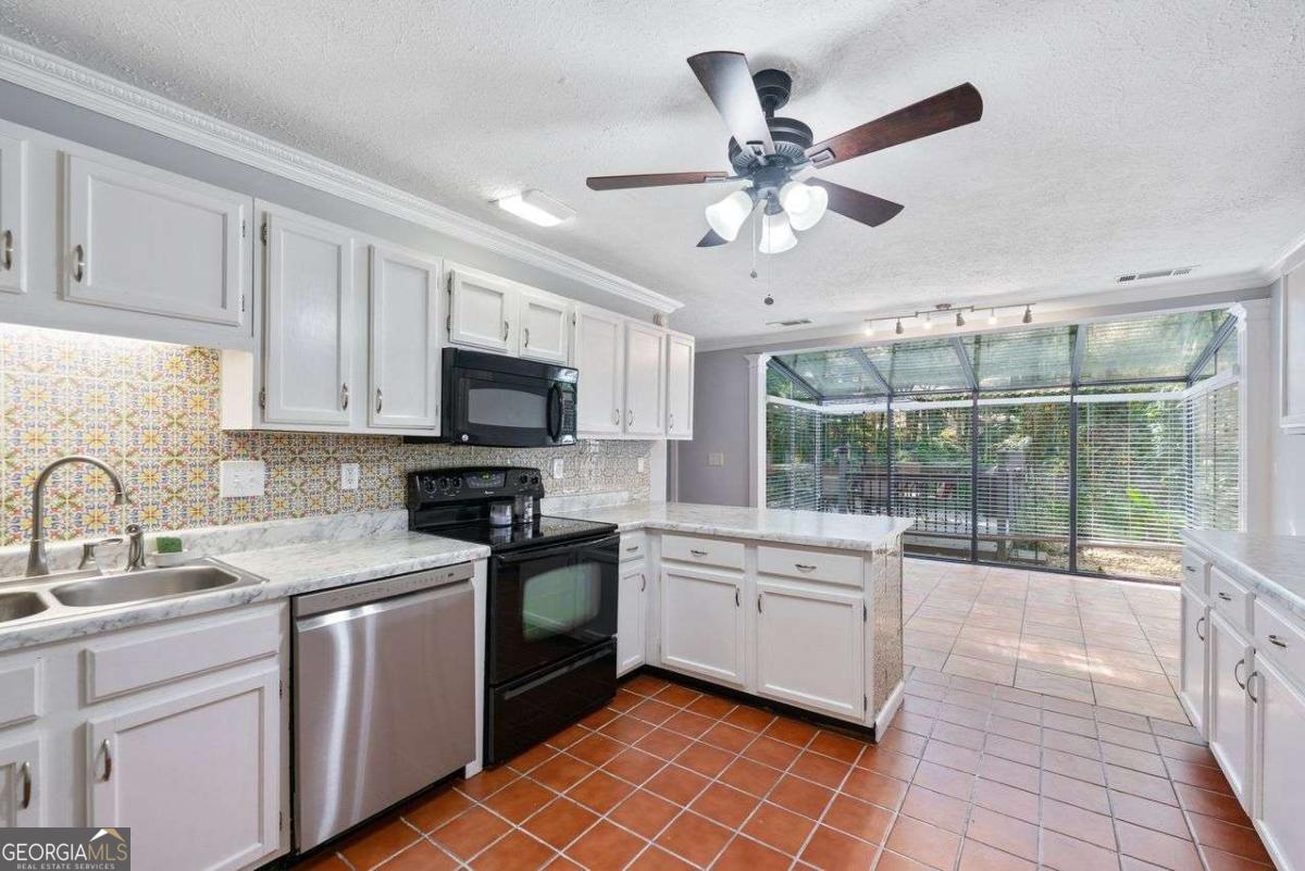 3608 Chattahoochee CT