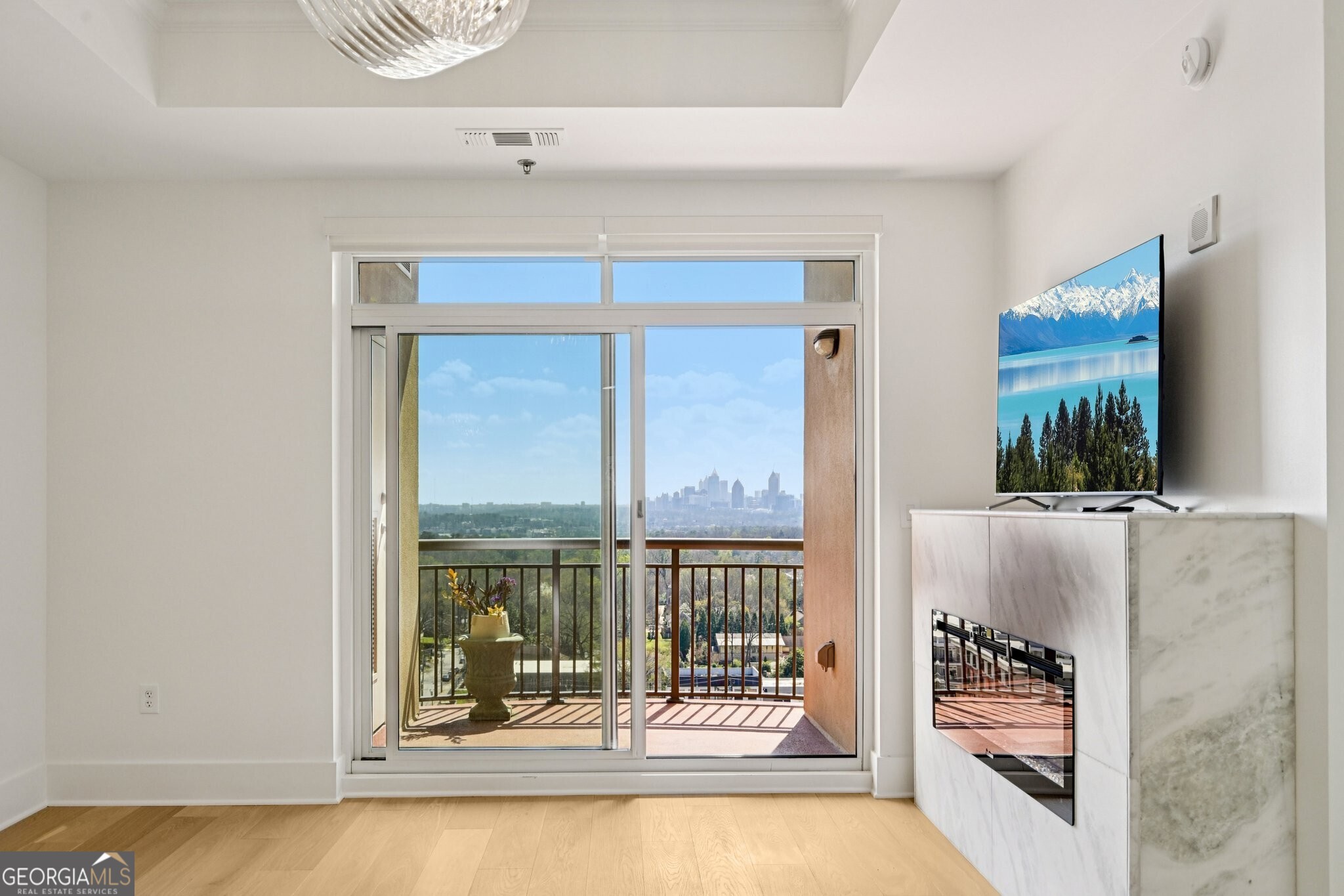 325 E Paces Ferry RD NE 1607